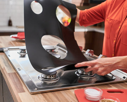 Wolf StoveGuard Grip | Silicone Stove Protector #412